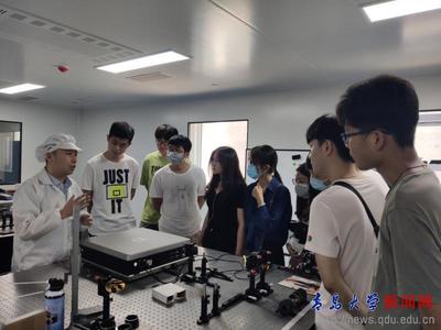 系统整合·实践赋能 物理科学学院研究生暑期深入实验室系统工程前沿